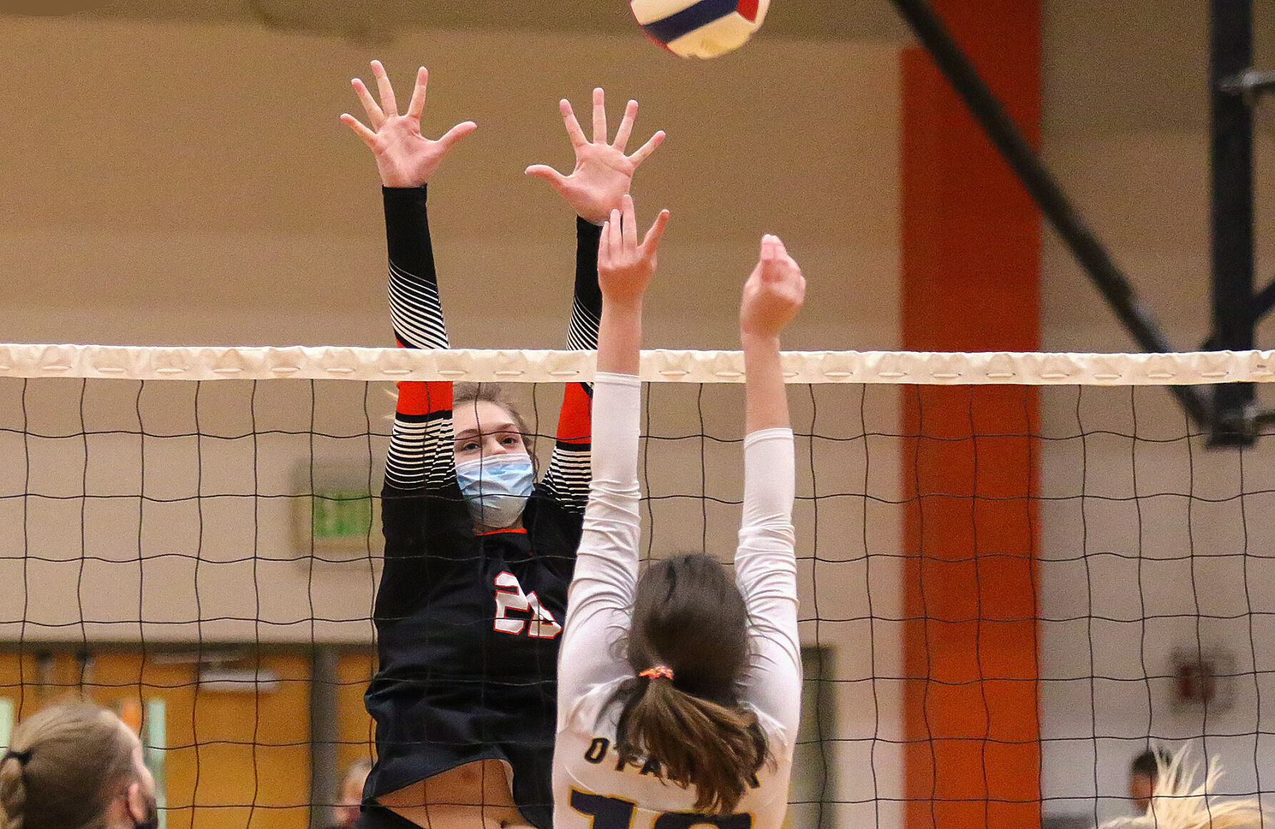 Edwardsville vs. O'Fallon girls volleyball